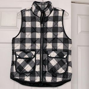Woolrich Down Filled Black and White Buffalo Check Plaid Cozy Puffer Vest Sz M